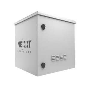 GABINETE NEXXT NPC-O12U66P EXTERIOR IP55 12UR ACERO GALVANIZADO SOPORTE PESADO MONTAJE POSTE 60x64x45cm 2 VENTILADORES + TERMOSTATO + RIEL